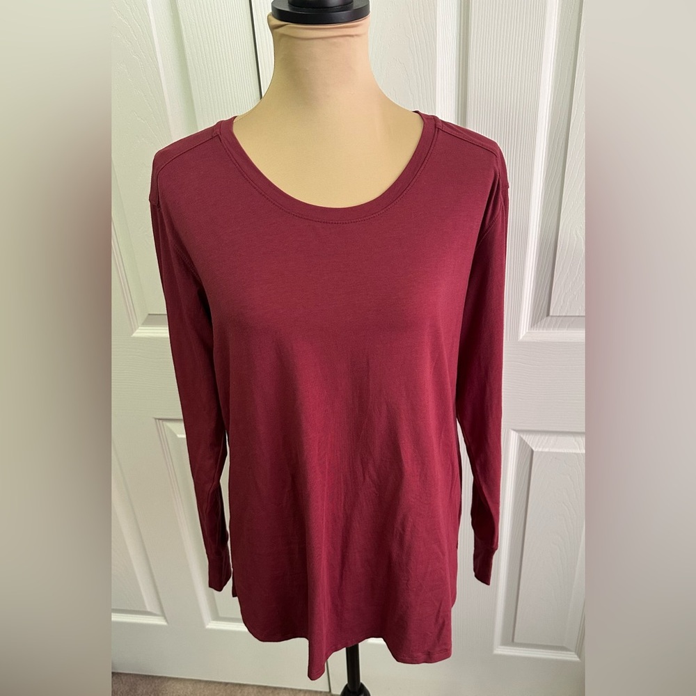 L.L. Bean Women's Deep Red Long Sleeve Top